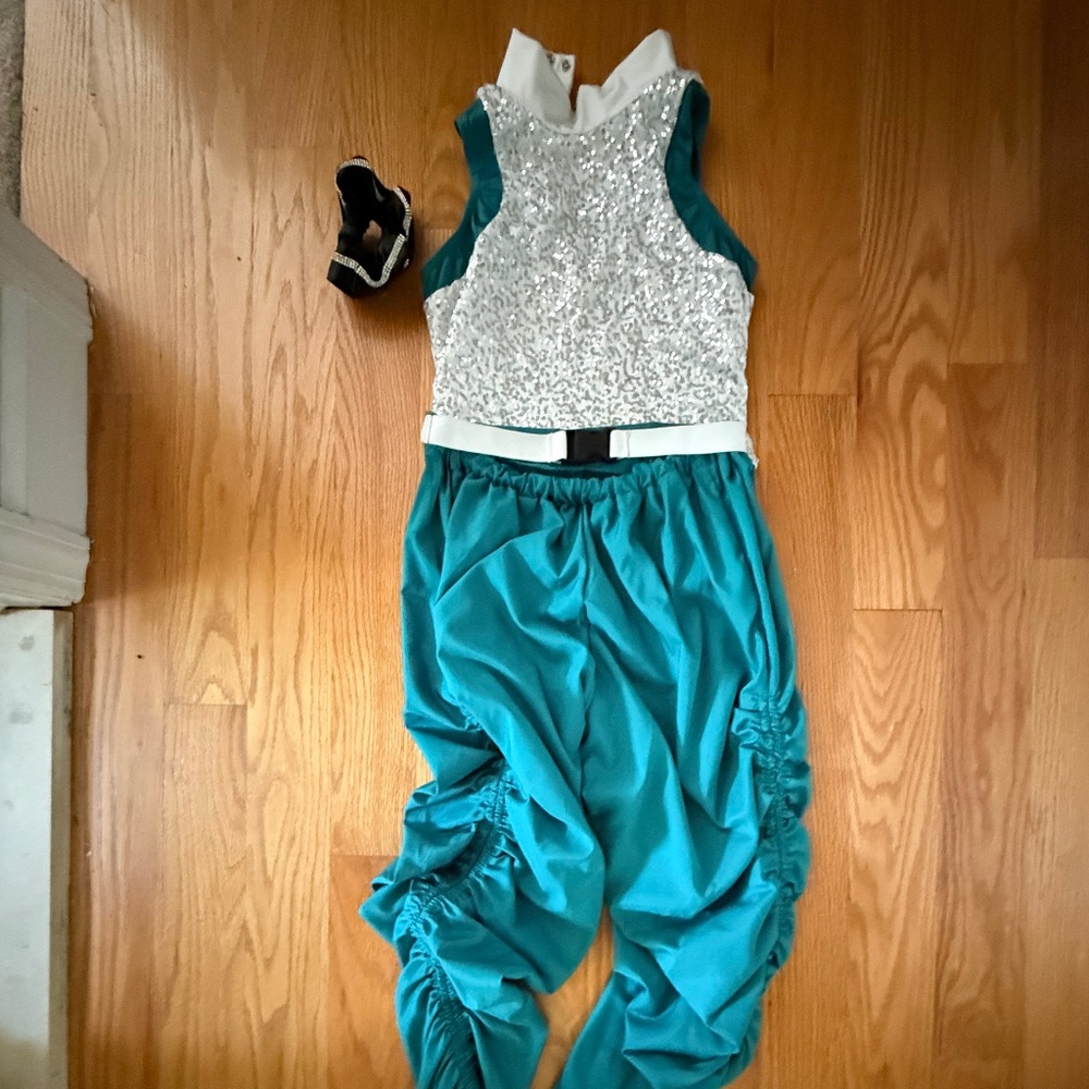 Weissman Jump hip-hop dance costume